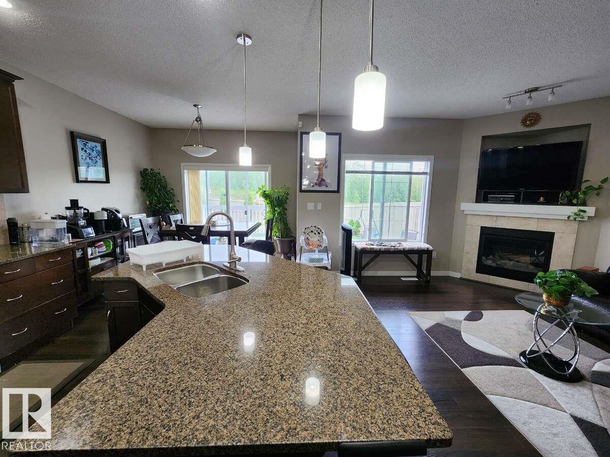 Photo 1 of 3907 6 St Nw, Edmonton AB