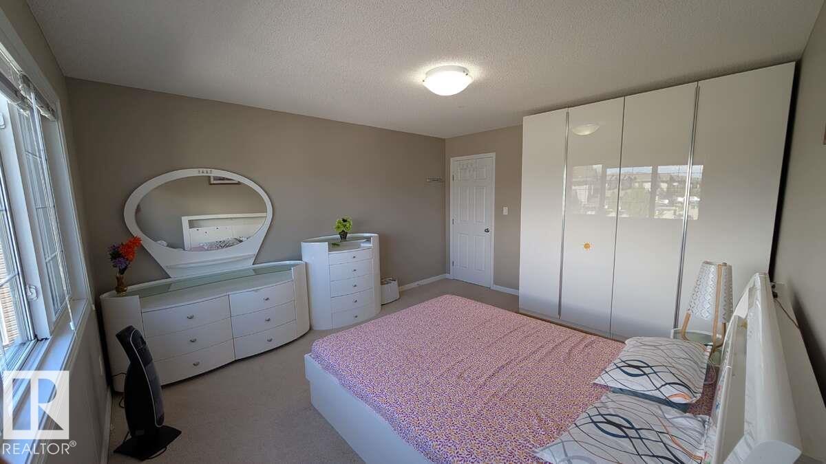 Photo 10 of 3907 6 St Nw, Edmonton AB