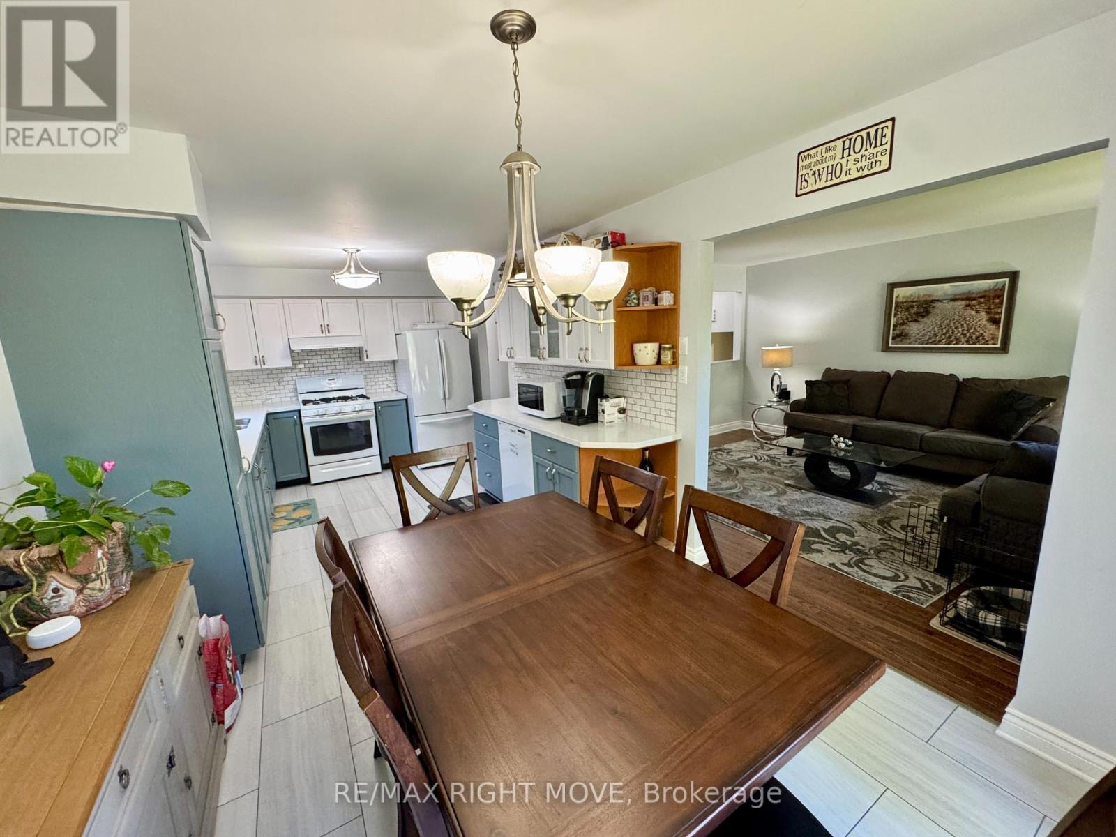 Photo 26 of 12 Hawkins Street, Georgina ON