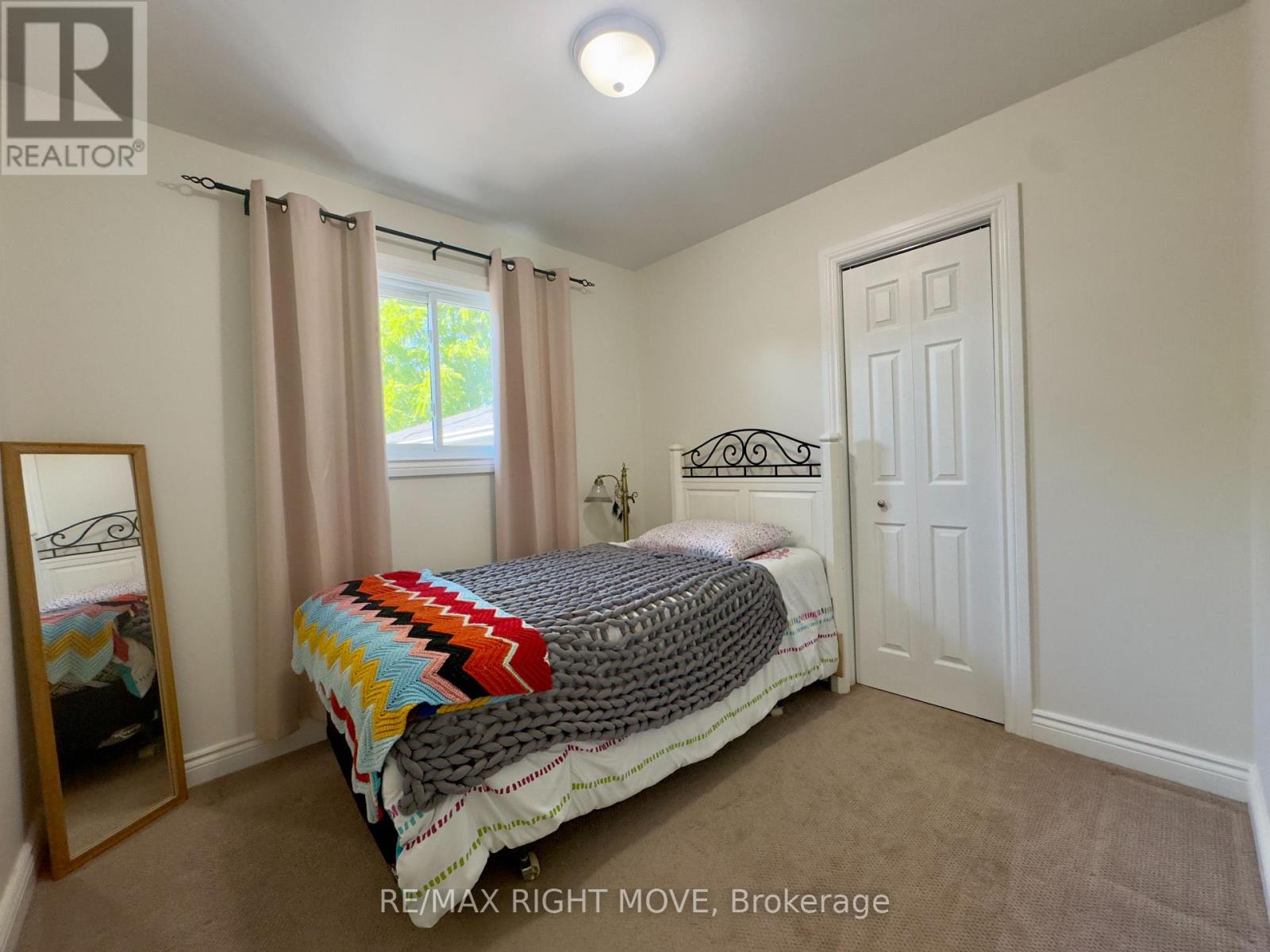 Photo 27 of 12 Hawkins Street, Georgina ON
