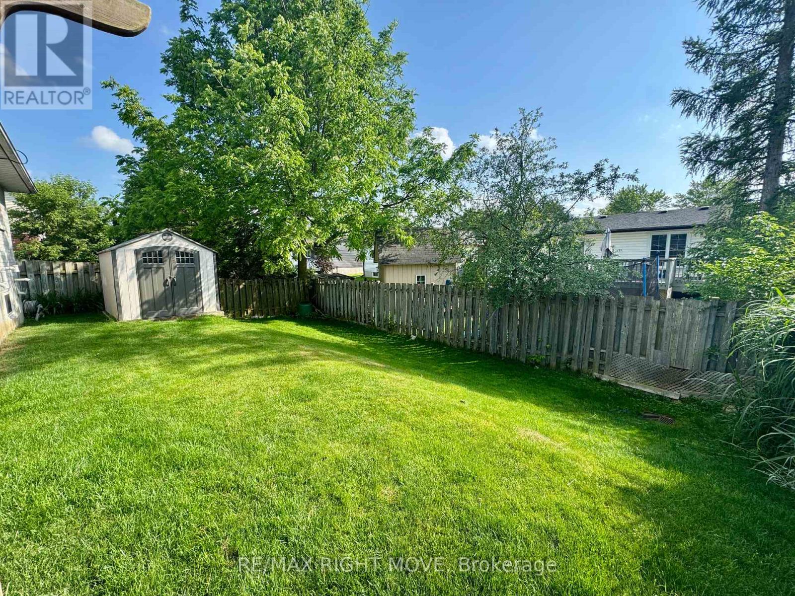 Photo 9 of 12 Hawkins Street, Georgina ON