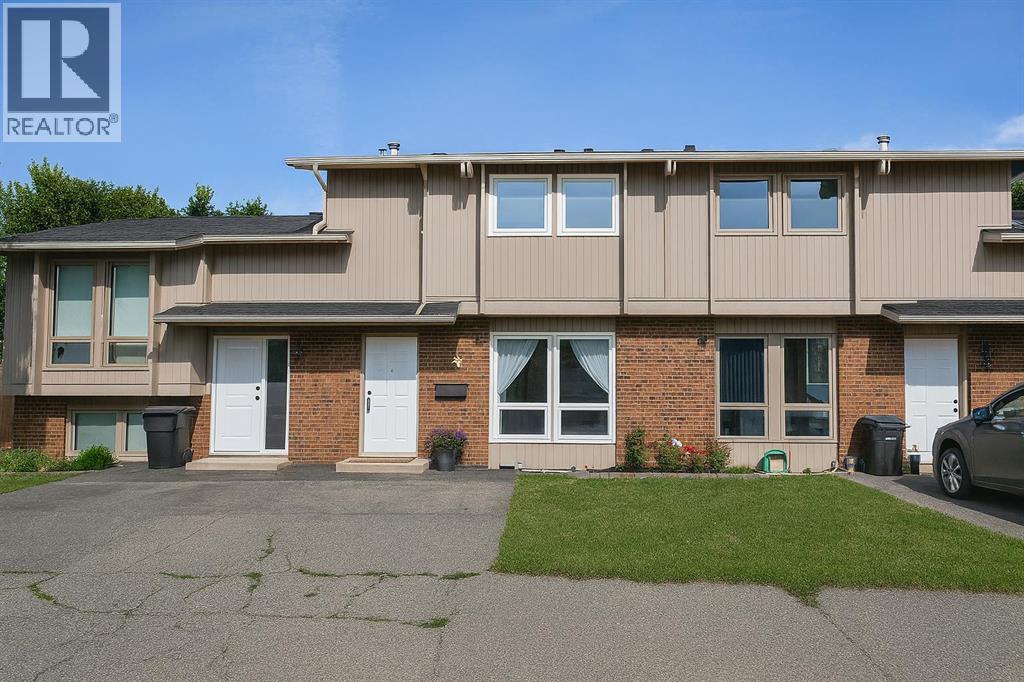 Photo 1 of 18 Cataract Road Sw, High River AB