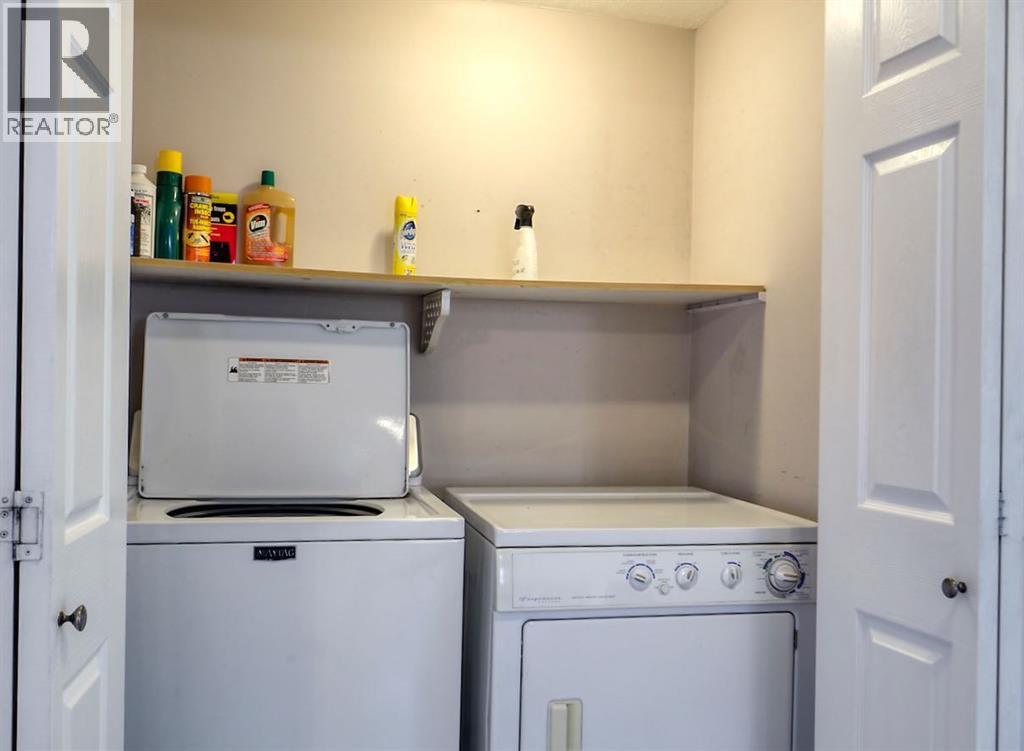 Photo 1 of 518 4 Street Se, Three Hills AB