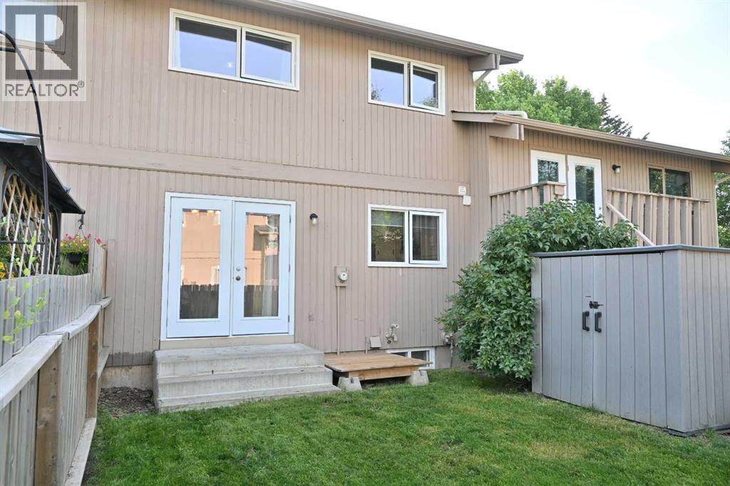 Photo 3 of 18 Cataract Road Sw, High River AB