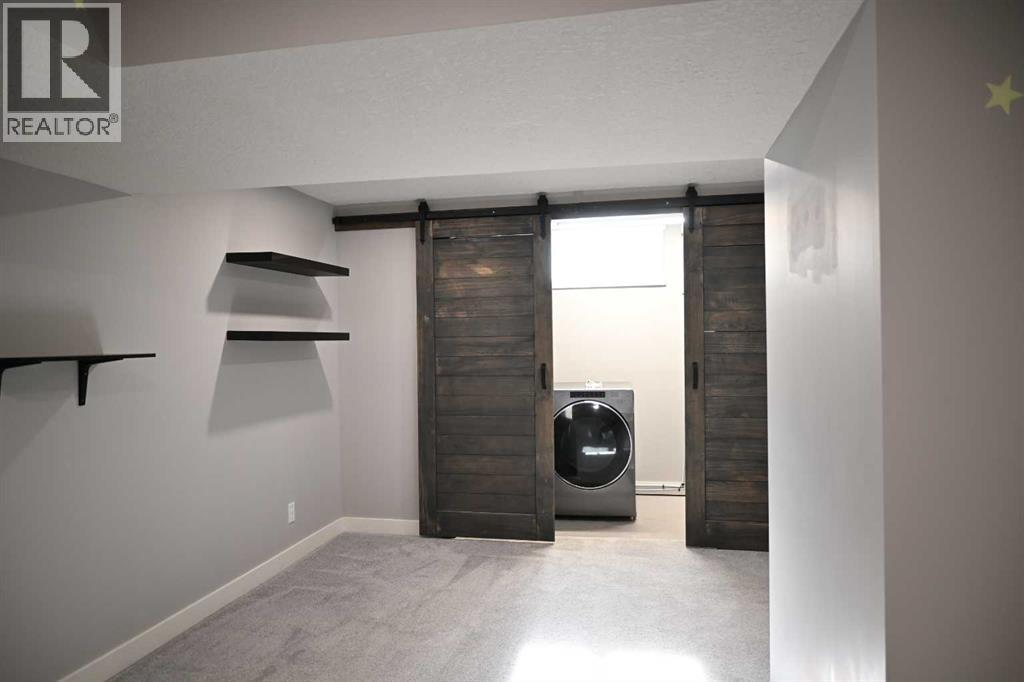 Photo 21 of 18 Cataract Road Sw, High River AB