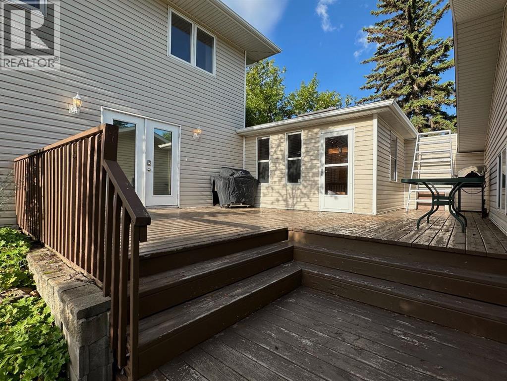 Photo 17 of 518 4 Street Se, Three Hills AB