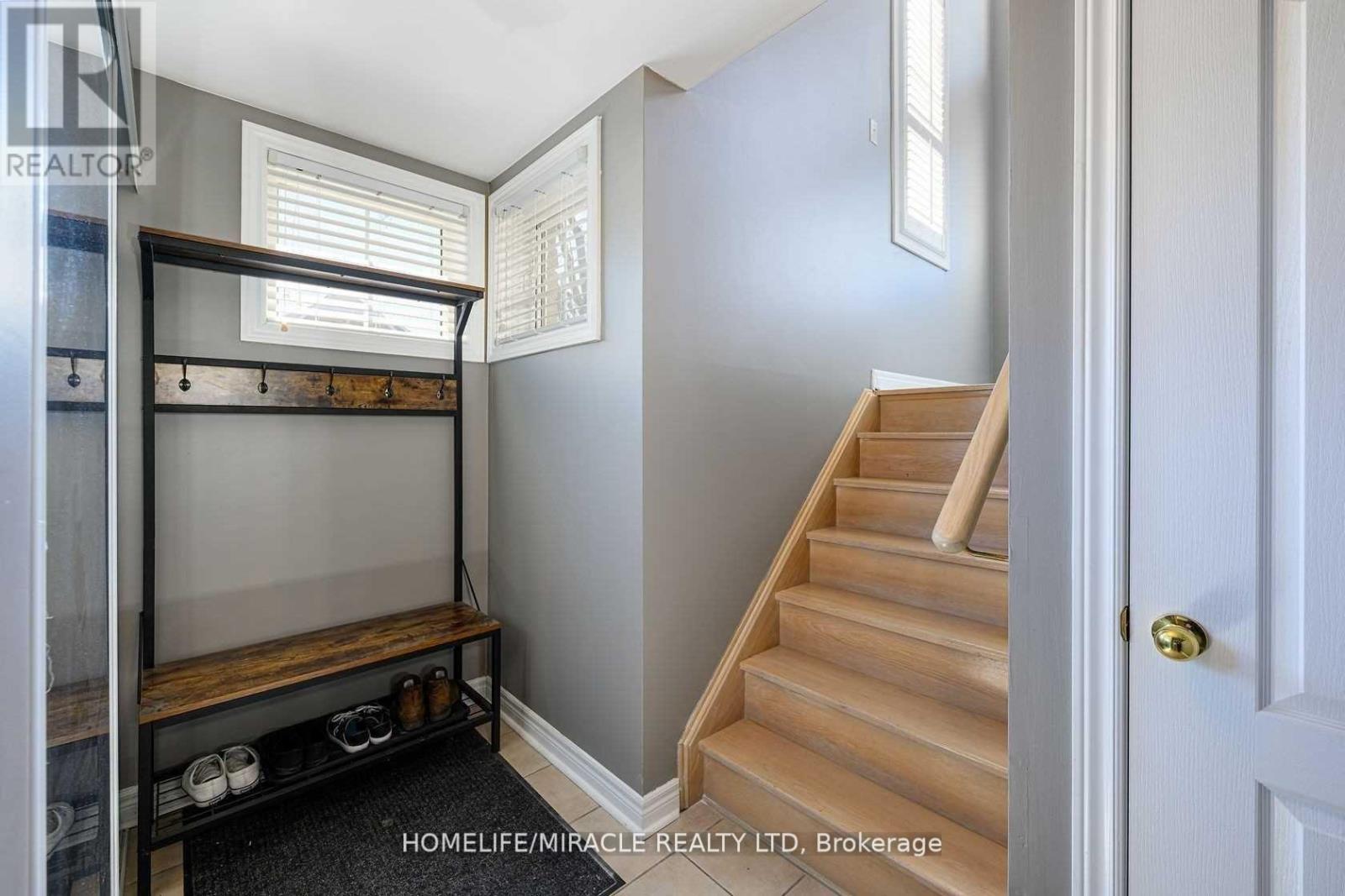Photo 6 of Bsmt 1 Ladywood Crescent, Brampton ON