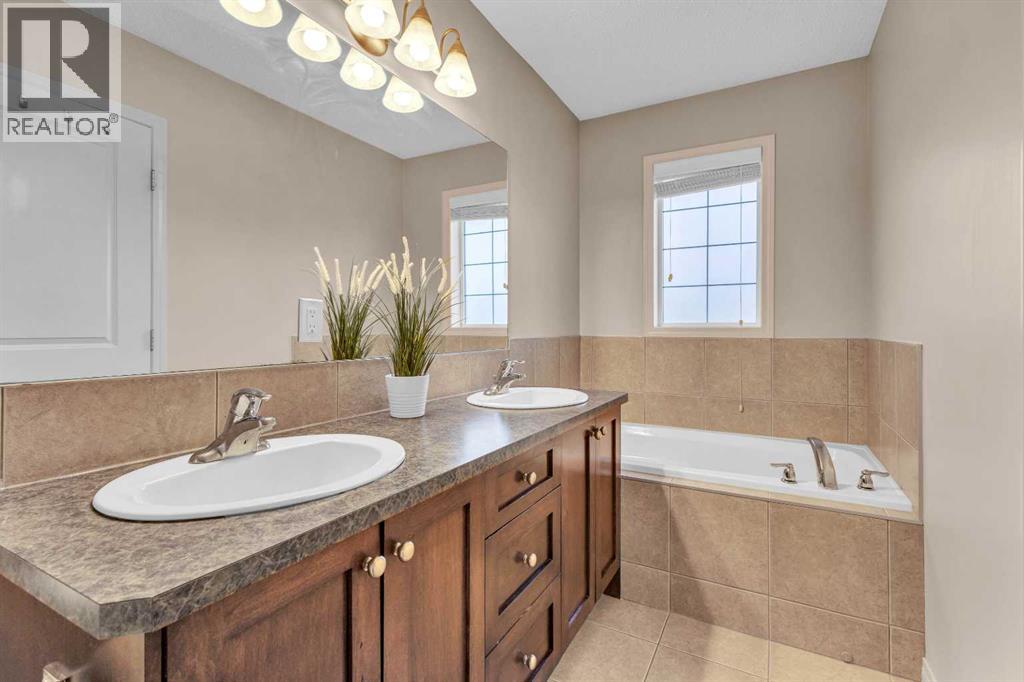 Photo 43 of 308 Prairie Springs Crescent Sw, Airdrie AB