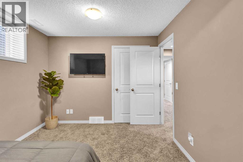 Photo 33 of 308 Prairie Springs Crescent Sw, Airdrie AB