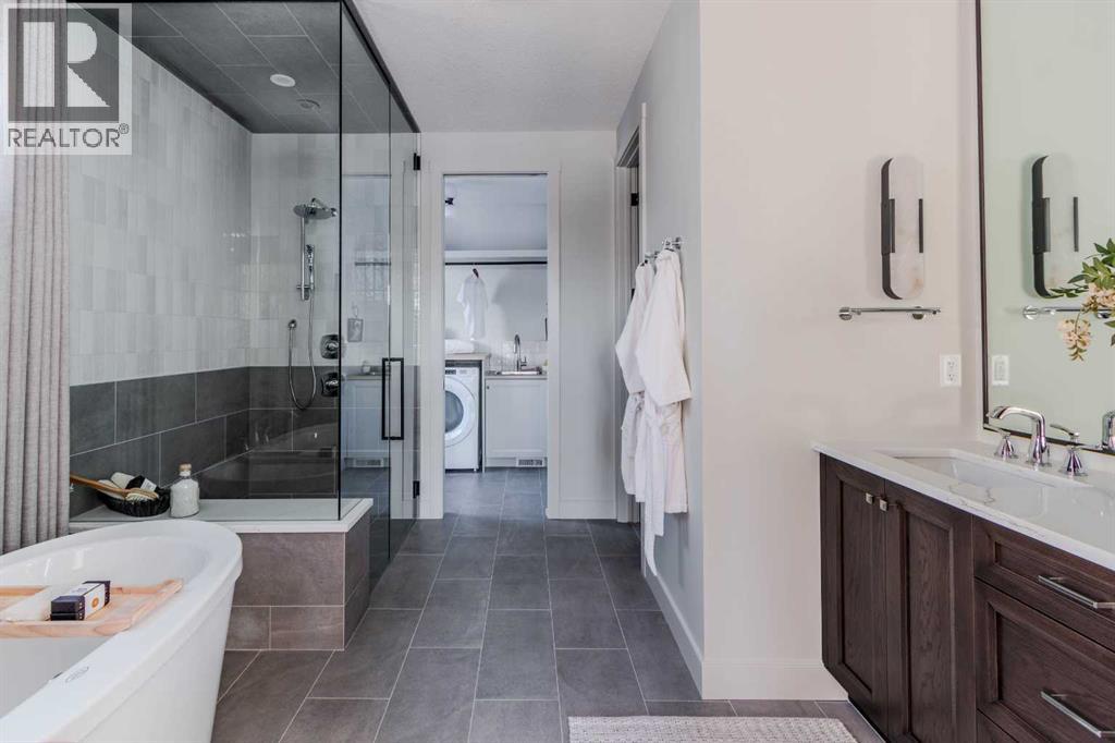 Photo 11 of 229 Rowmont Drive Nw, Calgary AB