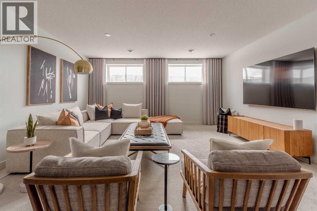 Photo 32 of 229 Rowmont Drive Nw, Calgary AB
