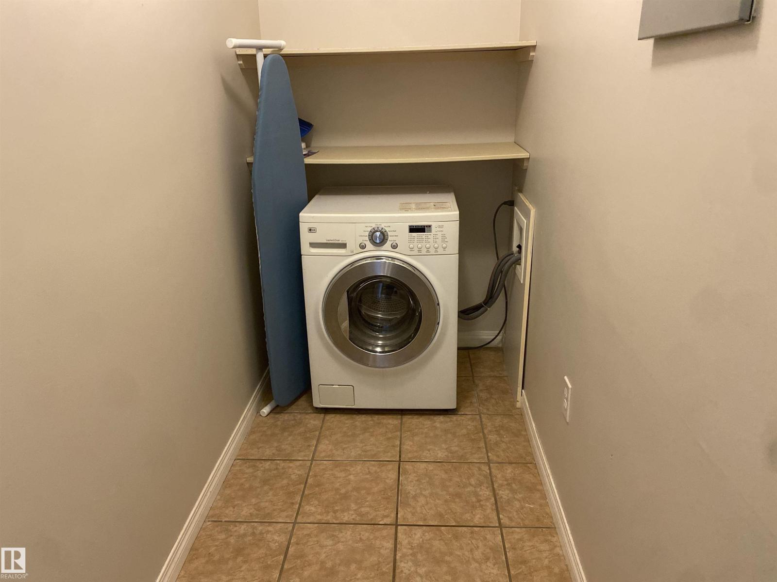 Photo 5 of 304 6210 101 Av Nw, Edmonton AB