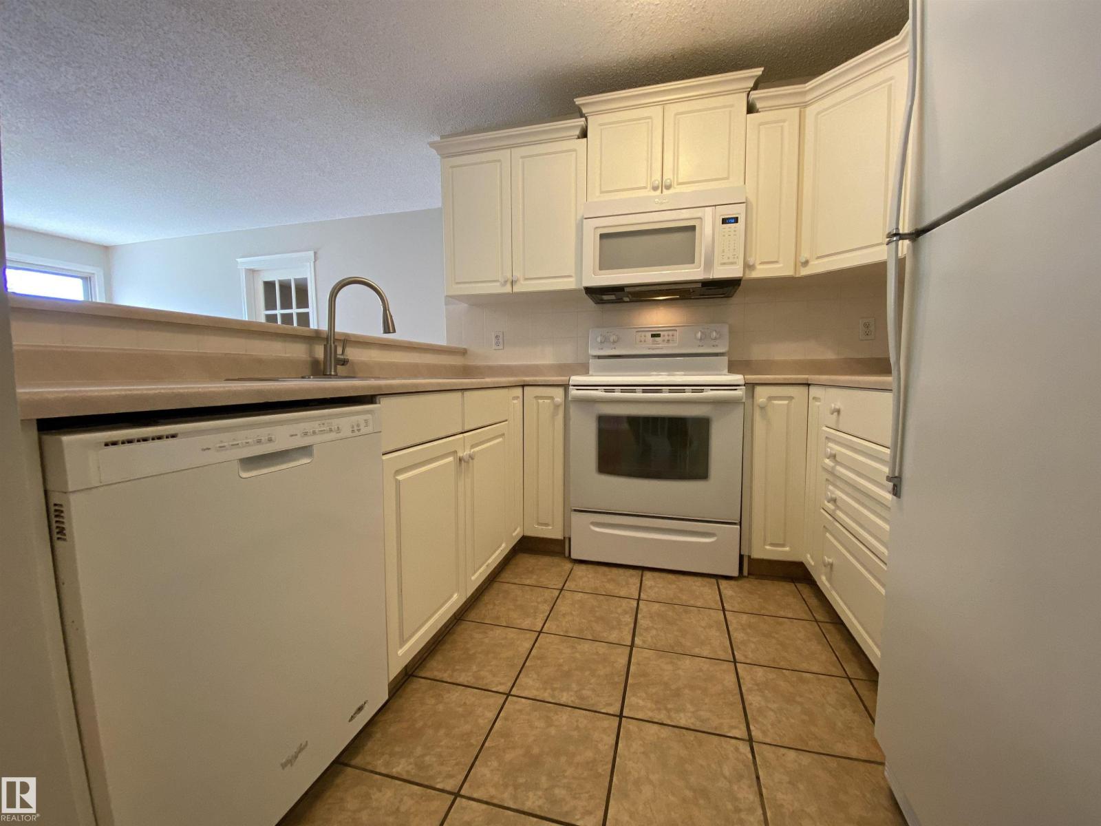 Photo 14 of 304 6210 101 Av Nw, Edmonton AB