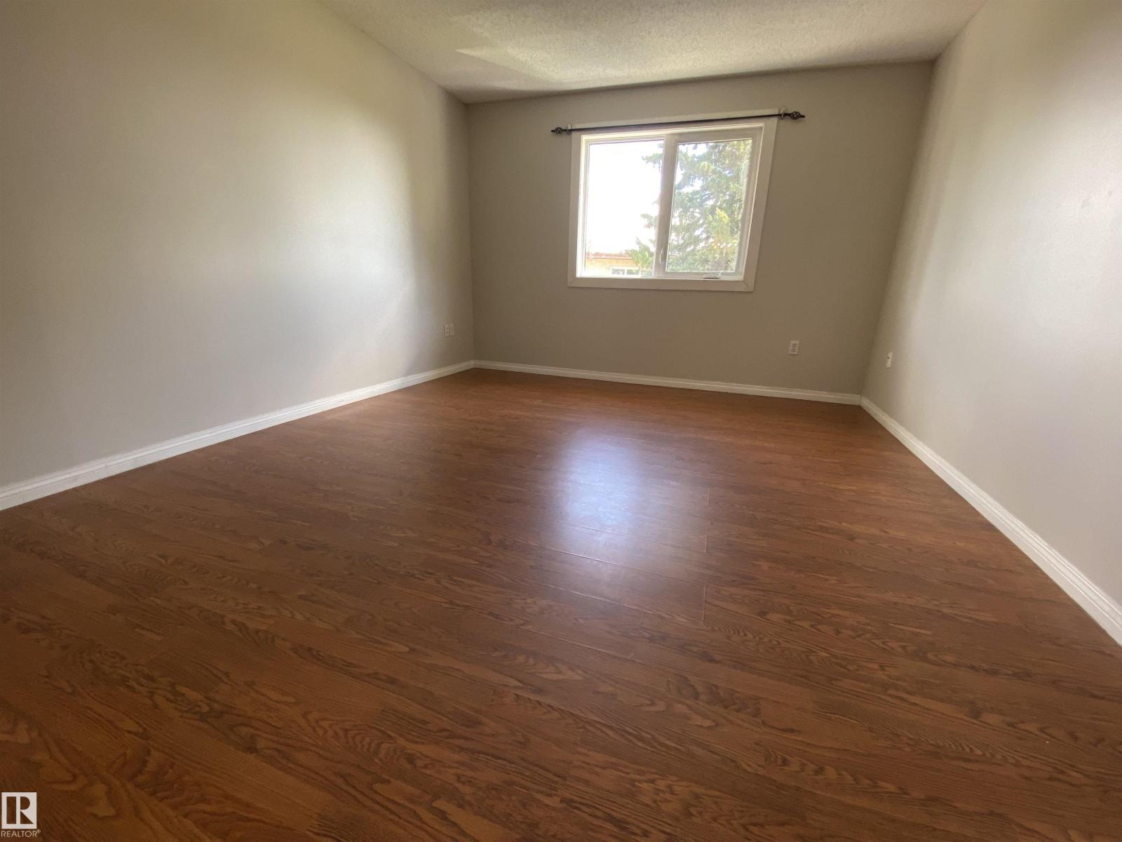 Photo 13 of 304 6210 101 Av Nw, Edmonton AB