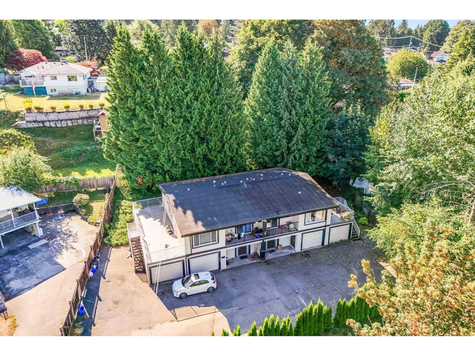Photo 5 of 10286 10288 River Road, Delta BC