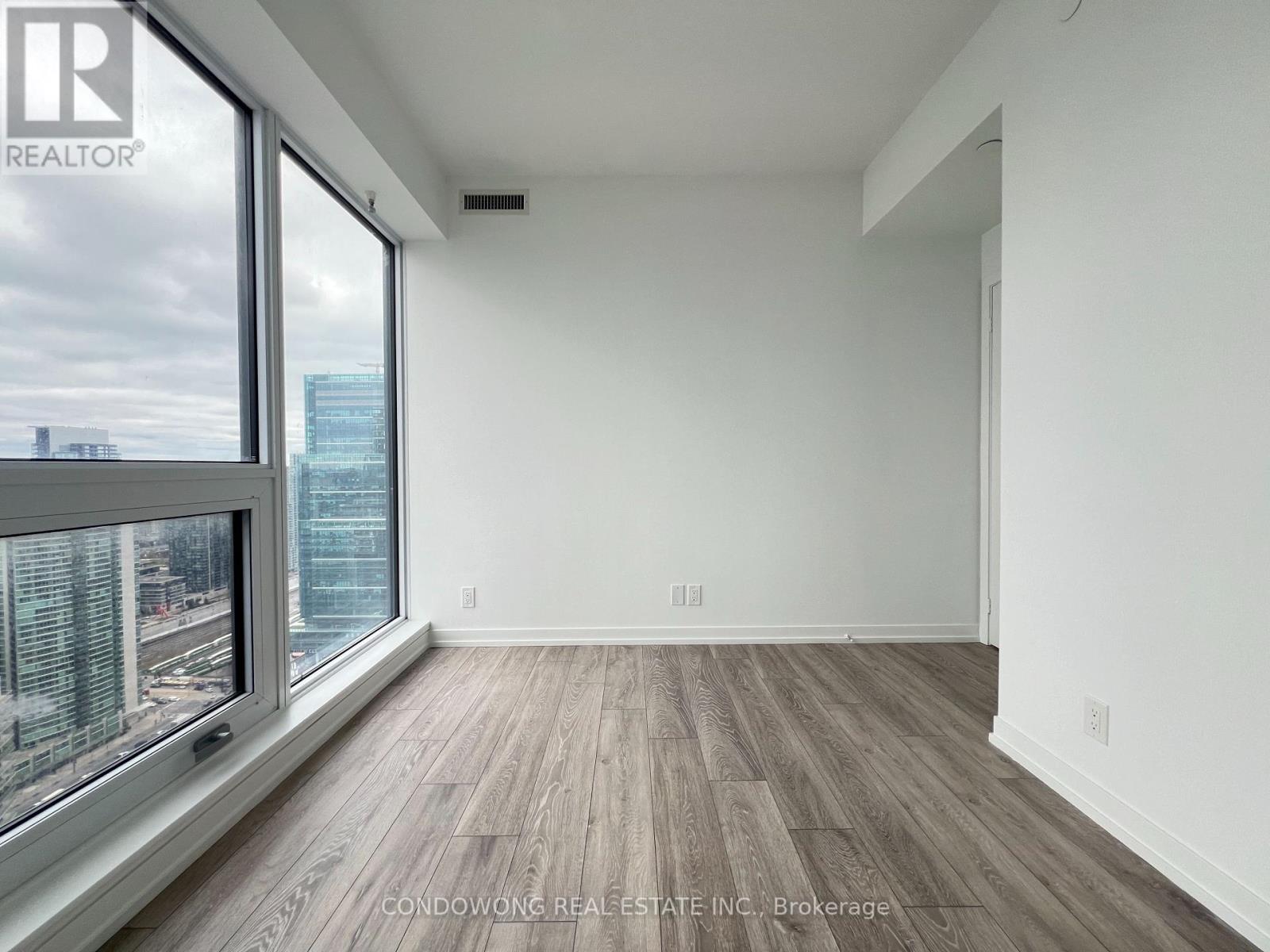 Photo 15 of 4202 55 Mercer Street, Toronto ON