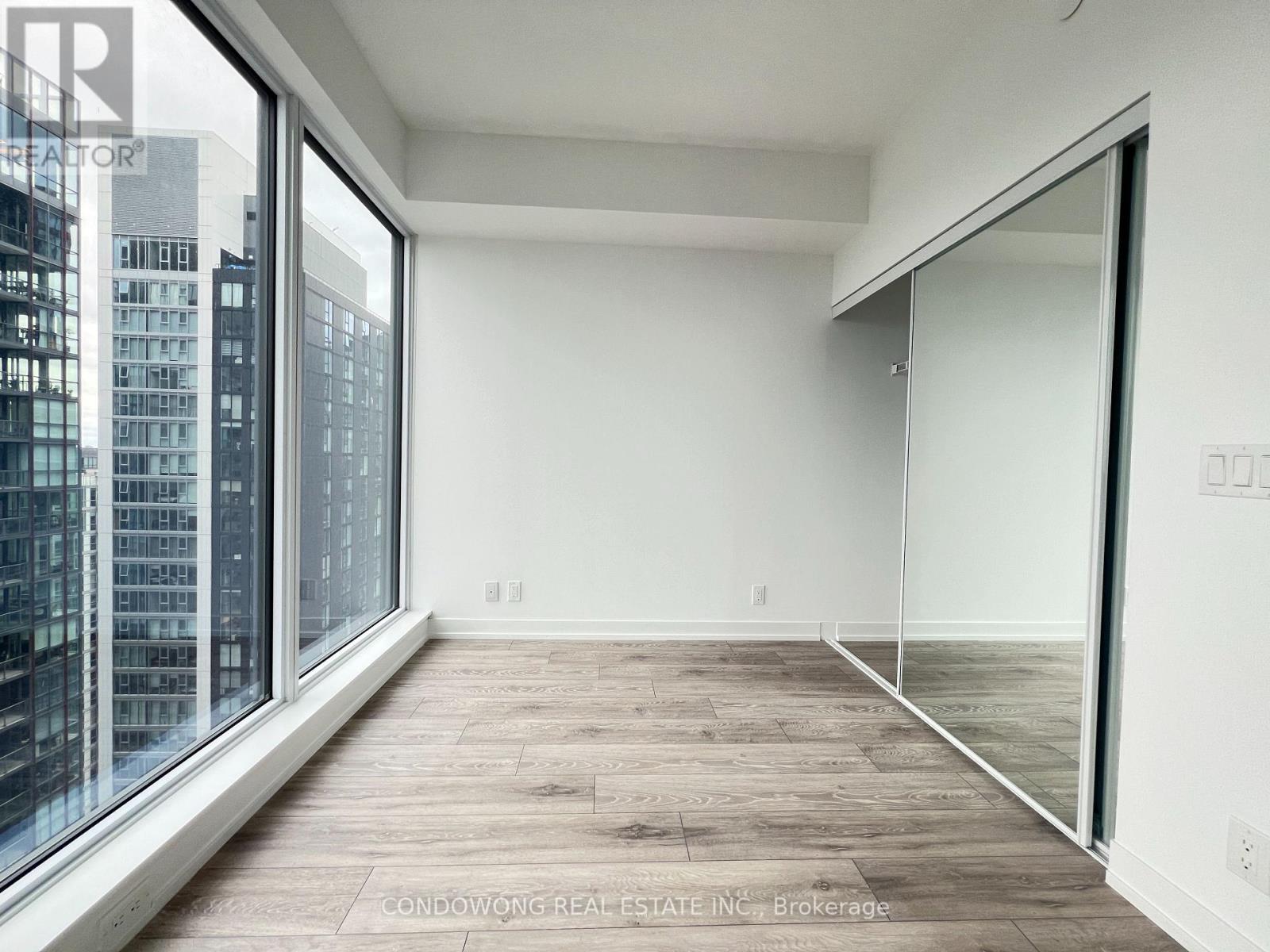 Photo 9 of 4202 55 Mercer Street, Toronto ON