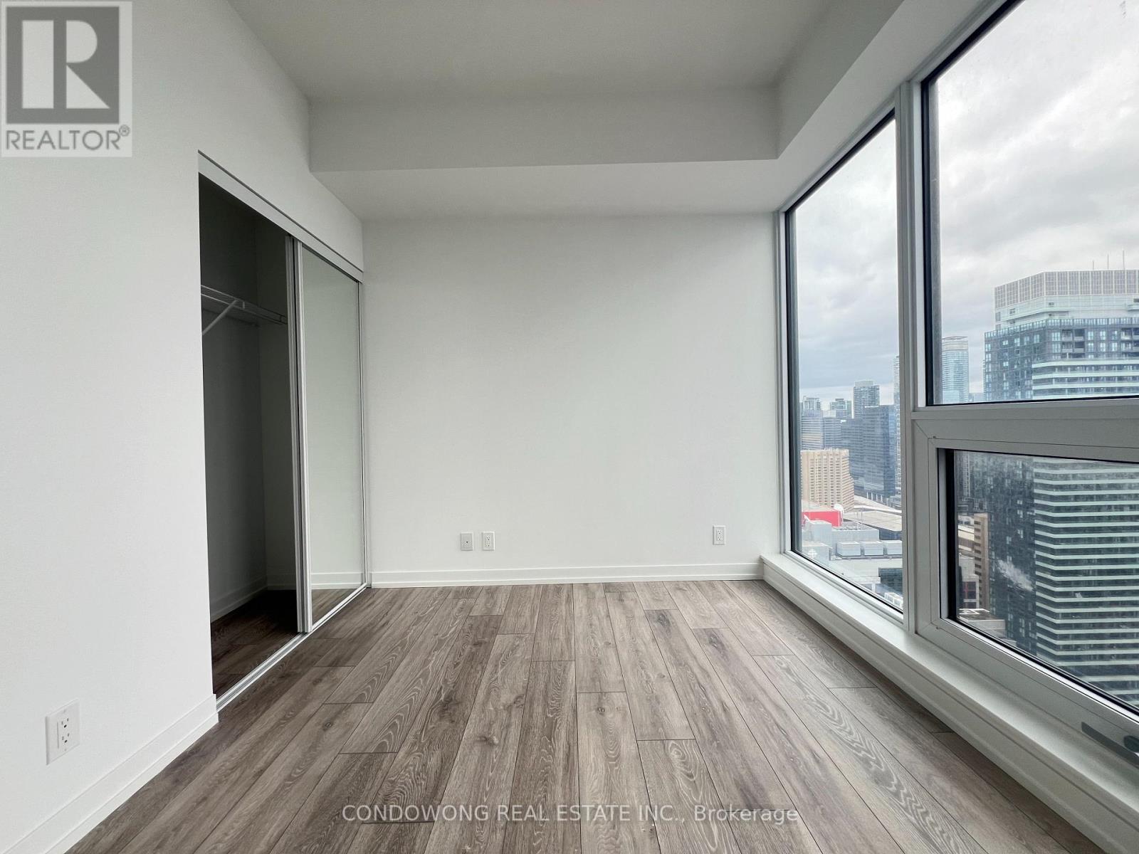 Photo 12 of 4202 55 Mercer Street, Toronto ON