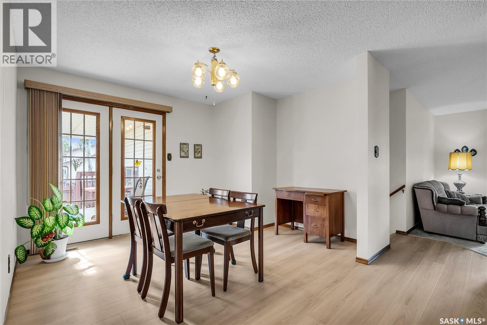 Photo 15 of 502 Hall Crescent, Saskatoon SK