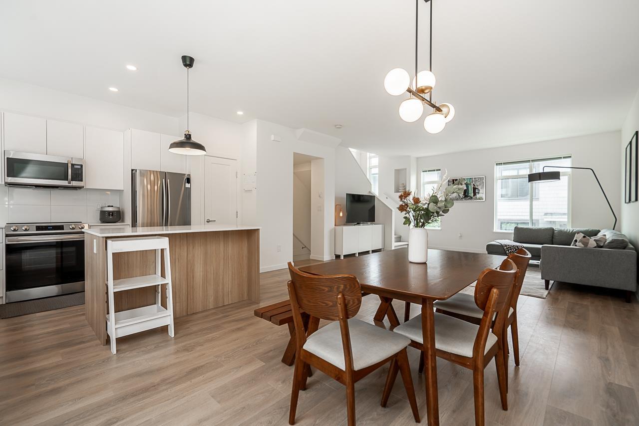 Photo 7 of 47 15235 Sitka Drive, Surrey BC
