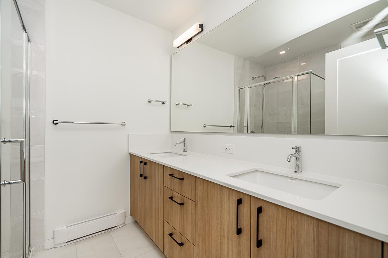 Photo 18 of 47 15235 Sitka Drive, Surrey BC