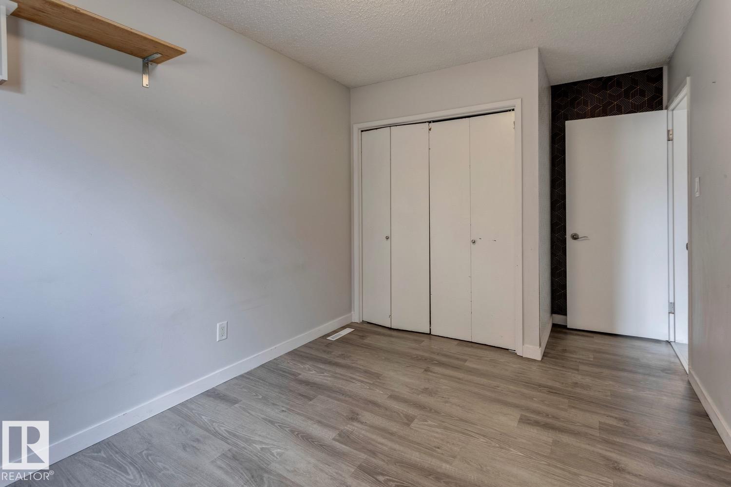 Photo 17 of 11348 87 St Nw, Edmonton AB