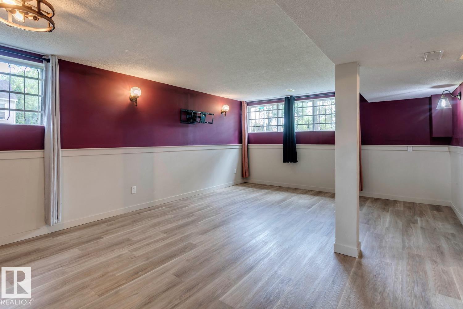 Photo 22 of 11348 87 St Nw, Edmonton AB