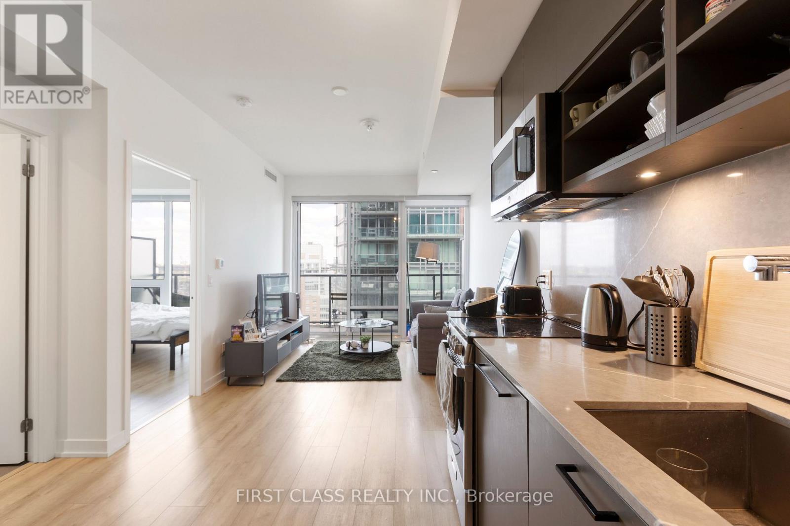 Photo 17 of 2606 135 East Liberty Street, Toronto ON