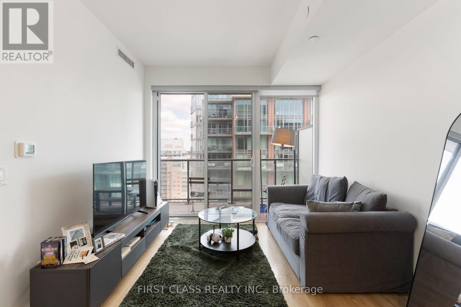 Photo 13 of 2606 135 East Liberty Street, Toronto ON