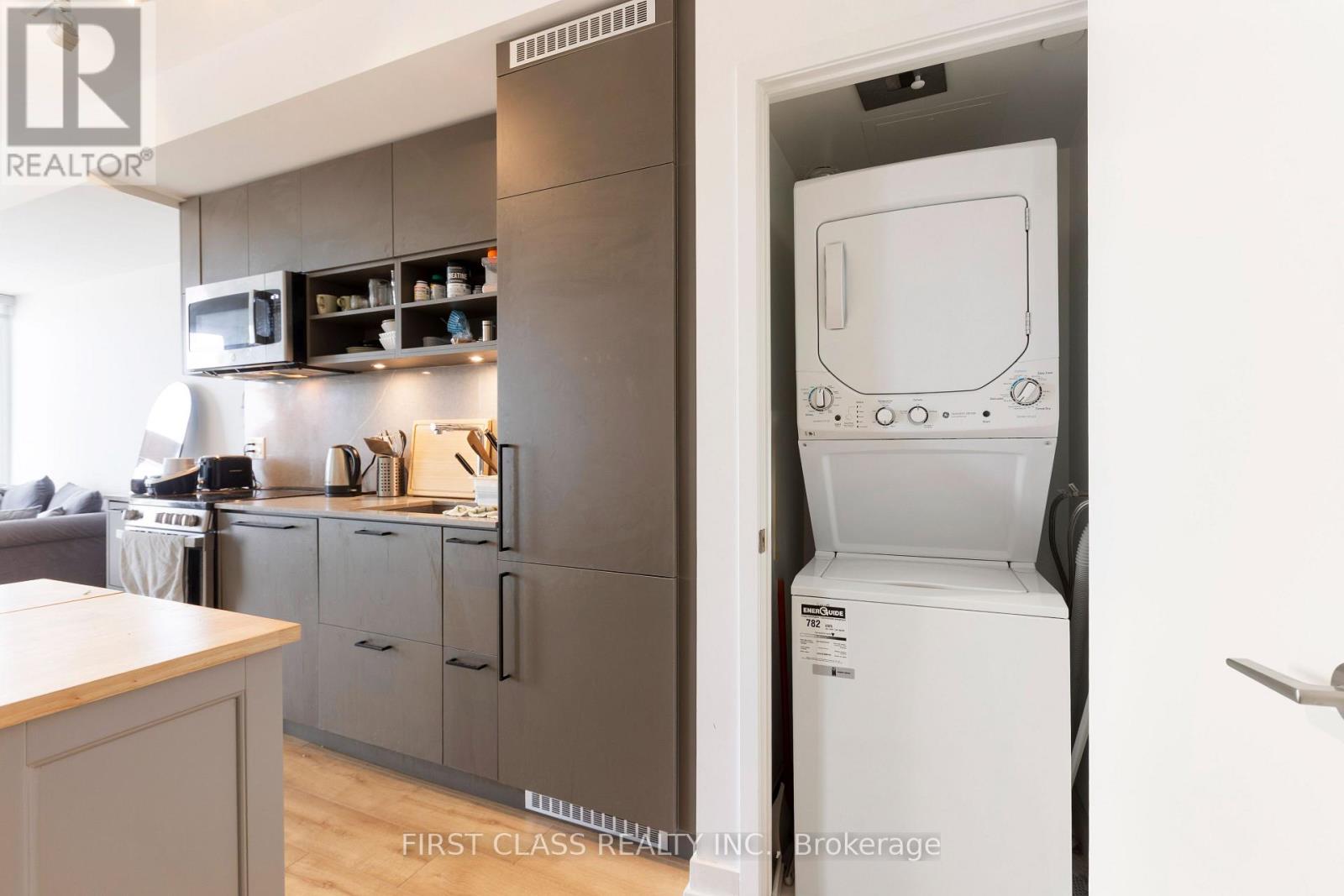 Photo 16 of 2606 135 East Liberty Street, Toronto ON