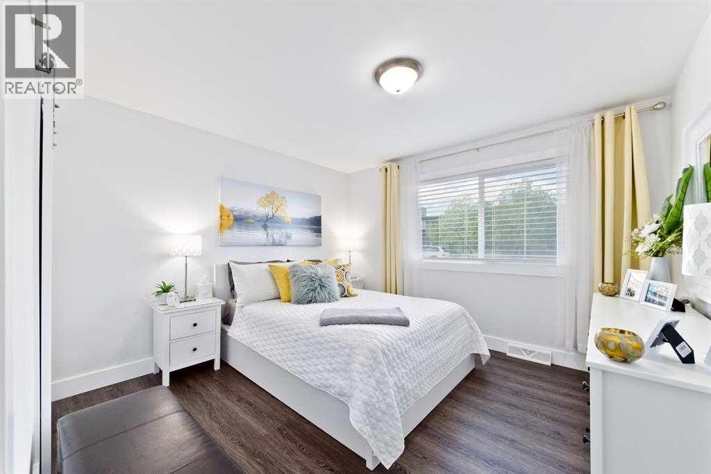 Single Family House Bungalow for Sale in   Avenue SW Kingsland Calgary 