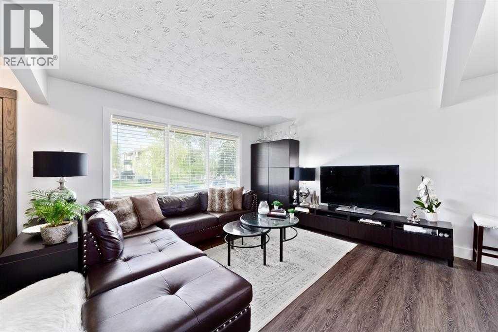 Single Family House Bungalow for Sale in   Avenue SW Kingsland Calgary 