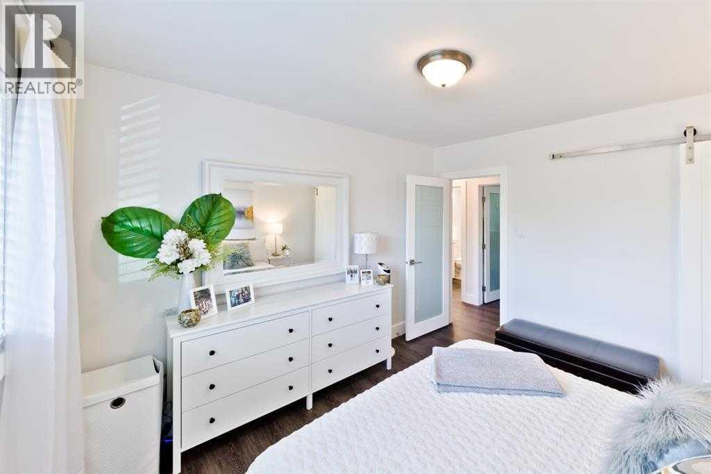 Single Family House Bungalow for Sale in   Avenue SW Kingsland Calgary 