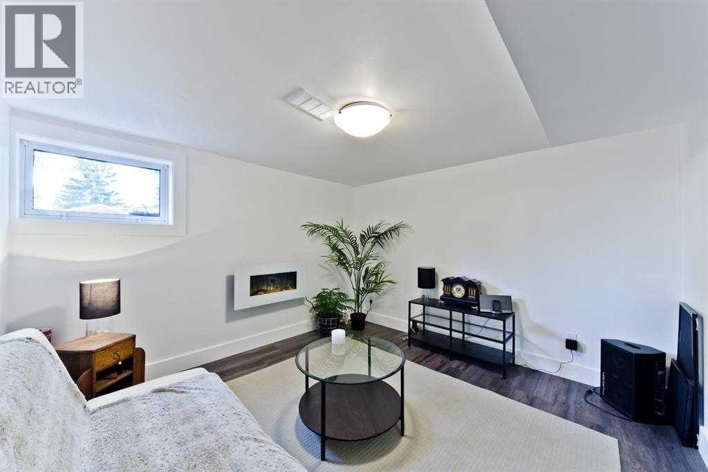Single Family House Bungalow for Sale in   Avenue SW Kingsland Calgary 