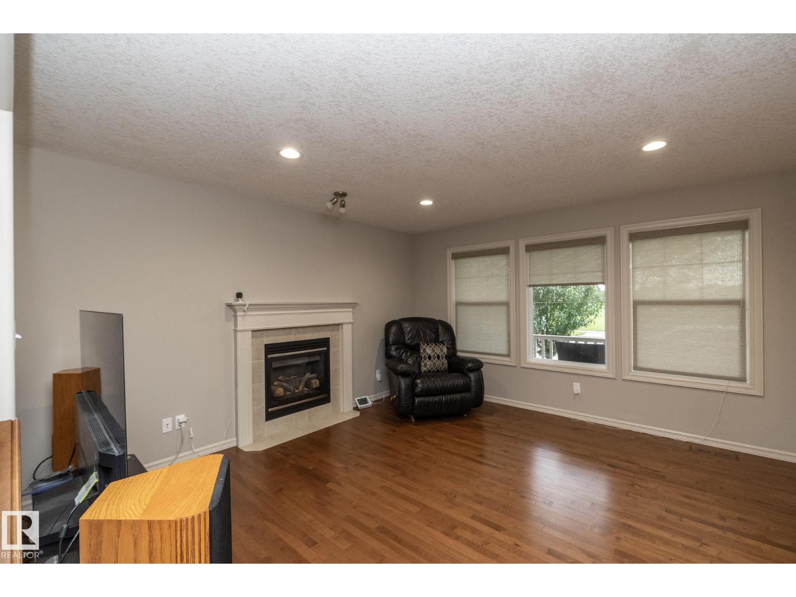 Photo 22 of 7117 South Terwillegar Dr Nw, Edmonton AB