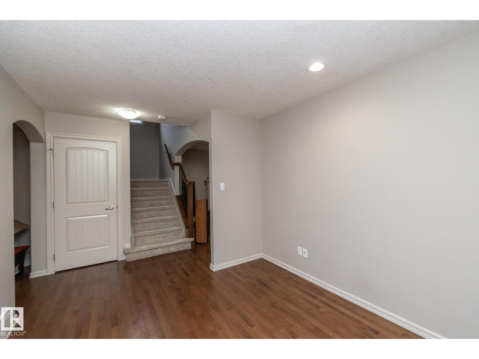 Photo 29 of 7117 South Terwillegar Dr Nw, Edmonton AB
