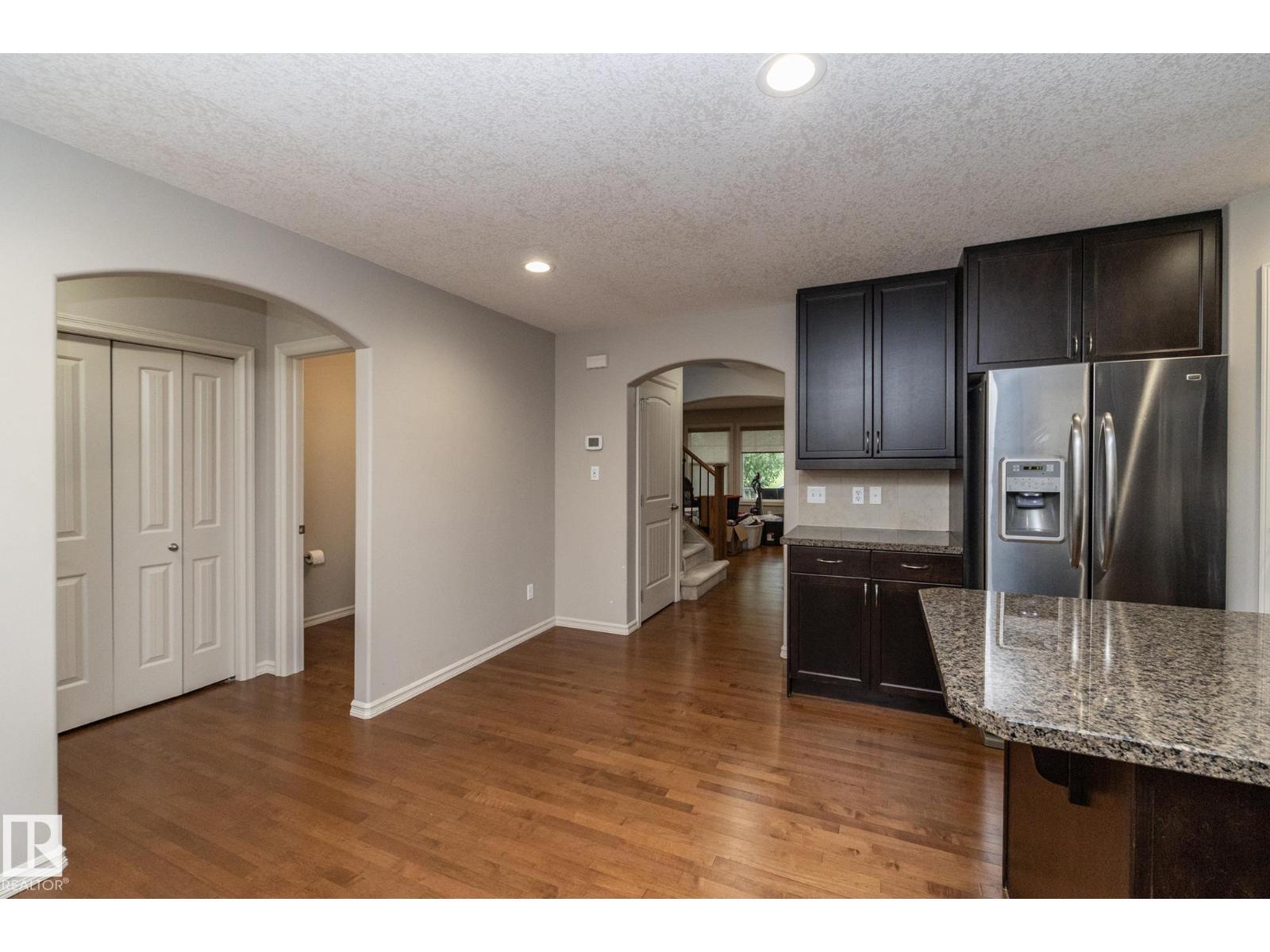 Photo 40 of 7117 South Terwillegar Dr Nw, Edmonton AB