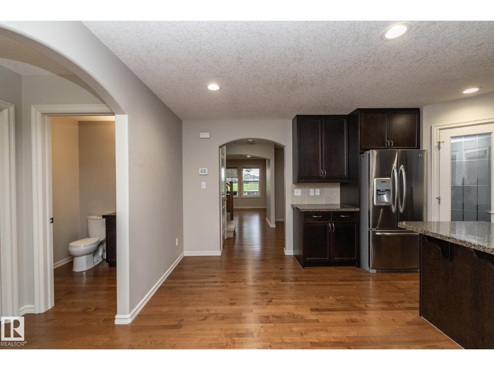 Photo 41 of 7117 South Terwillegar Dr Nw, Edmonton AB