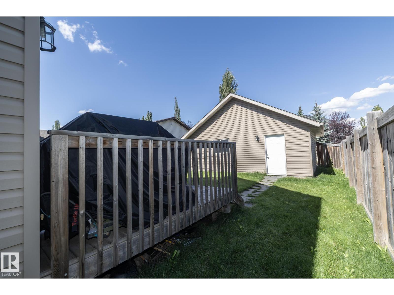 Photo 8 of 7117 South Terwillegar Dr Nw, Edmonton AB