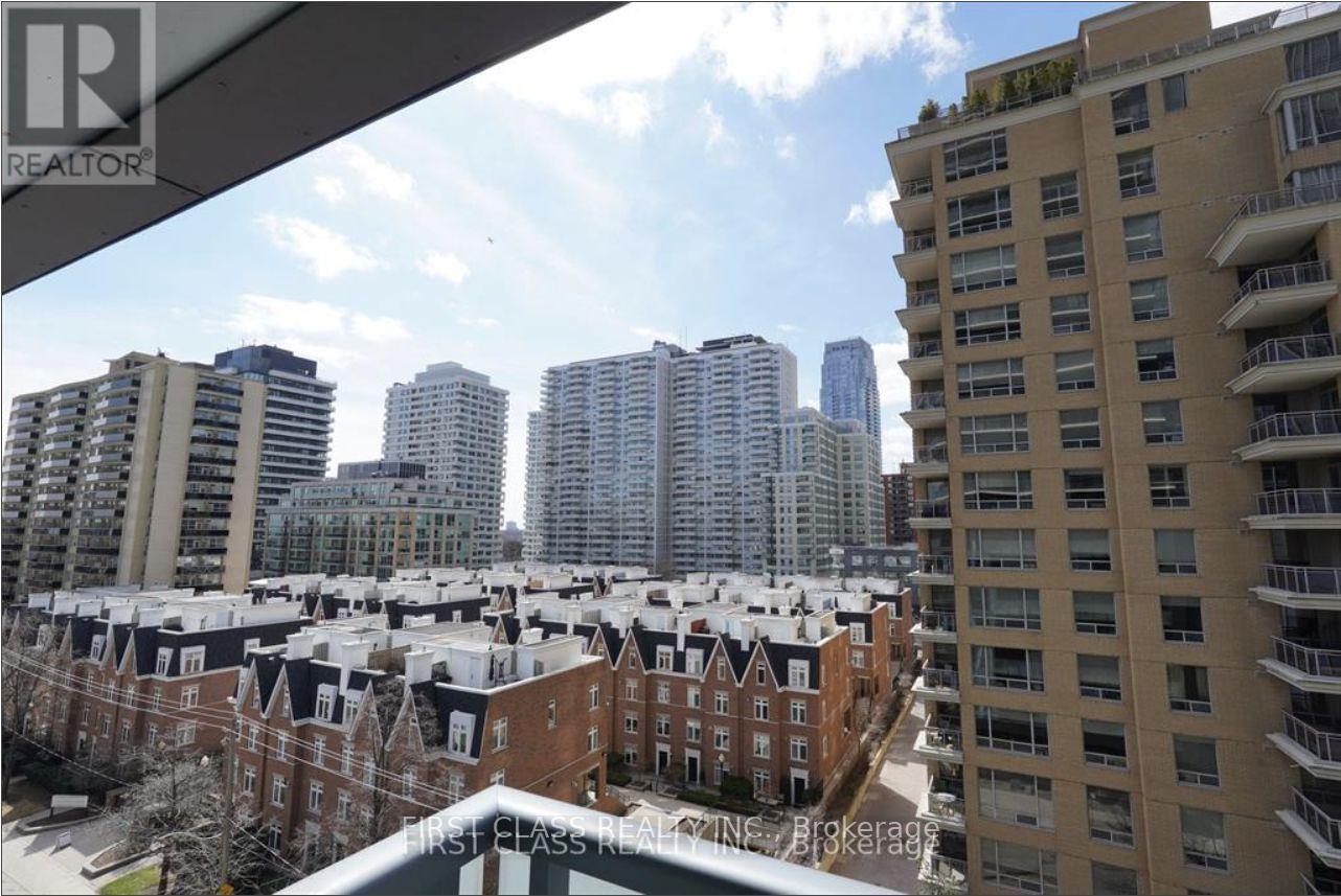 Photo 6 of 712 125 Redpath Avenue, Toronto ON