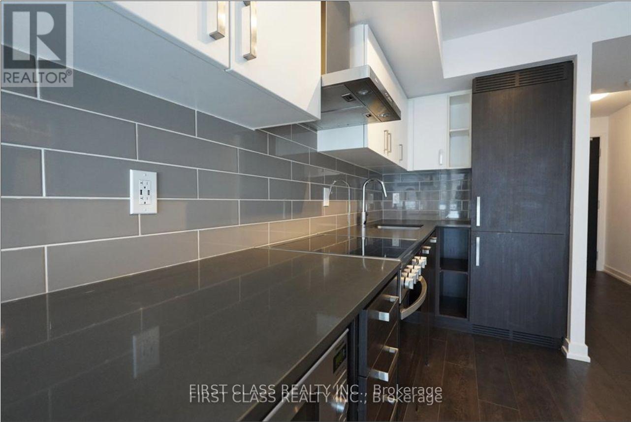 Photo 12 of 712 125 Redpath Avenue, Toronto ON