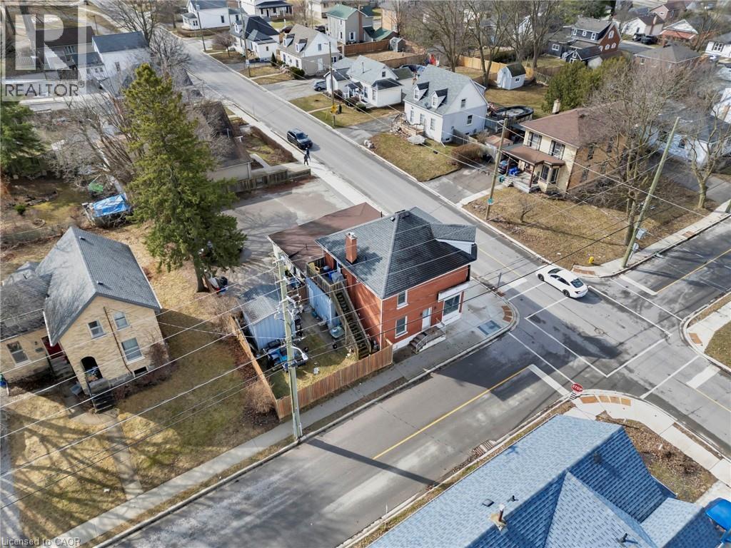 Photo 20 of 63 Elliott Street, Cambridge ON