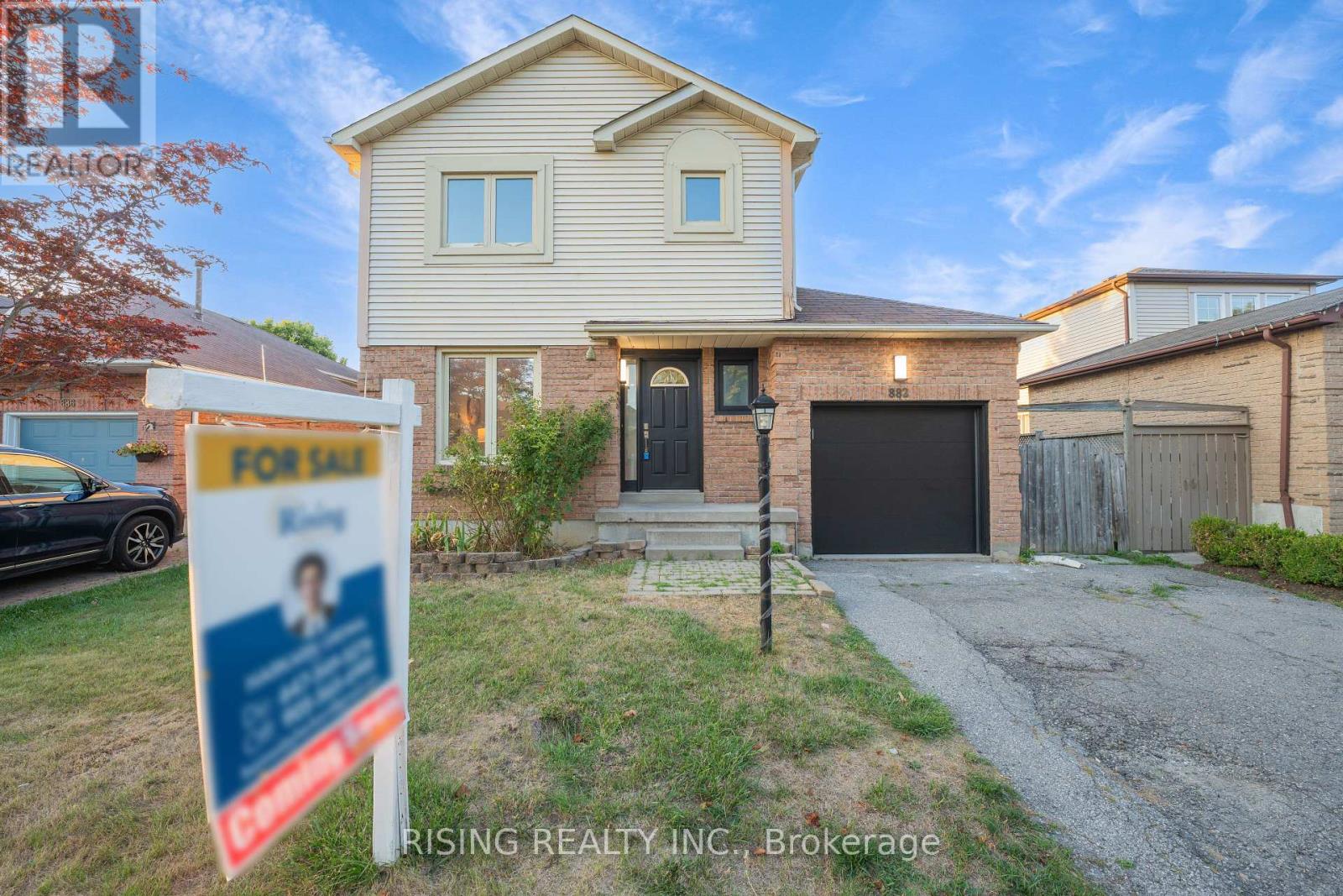 Photo 16 of 882 Renaissance Drive, Oshawa ON