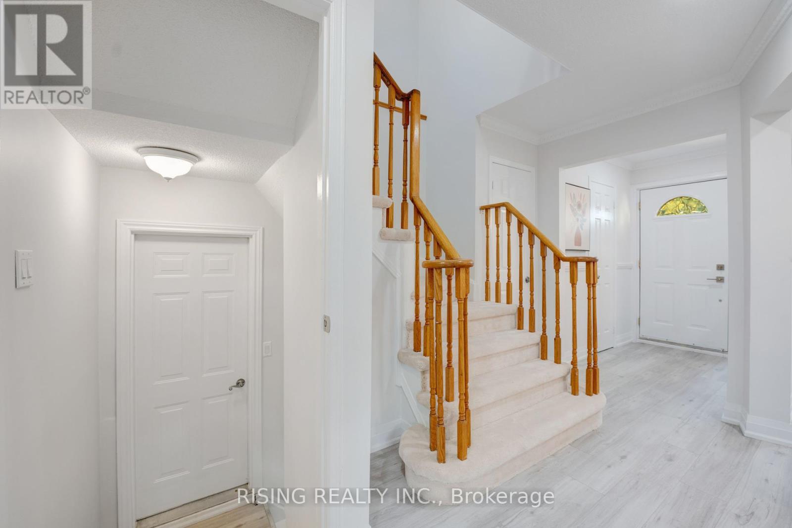 Photo 23 of 882 Renaissance Drive, Oshawa ON