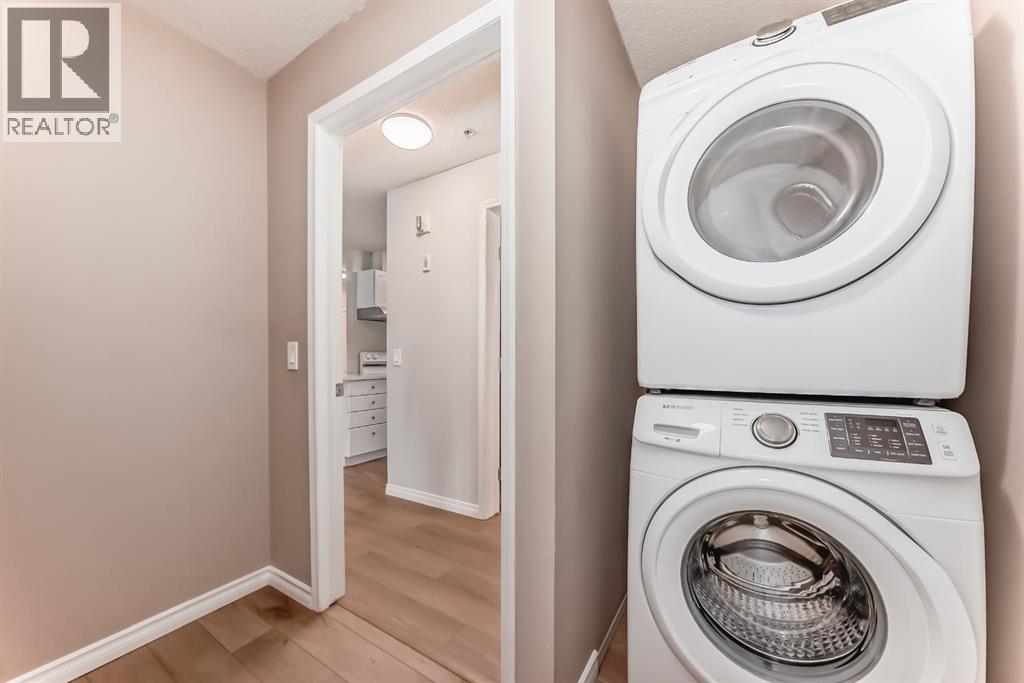 Single Family House for Sale in   Country Village Bay NE Country Hills Village Calgary 