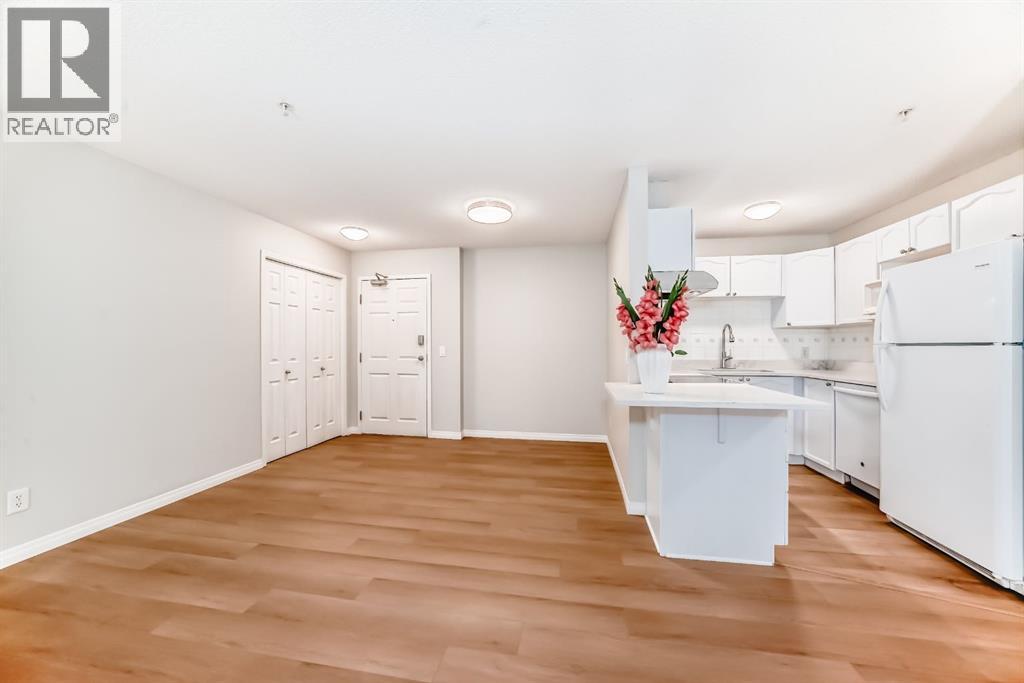 Single Family House for Sale in   Country Village Bay NE Country Hills Village Calgary 