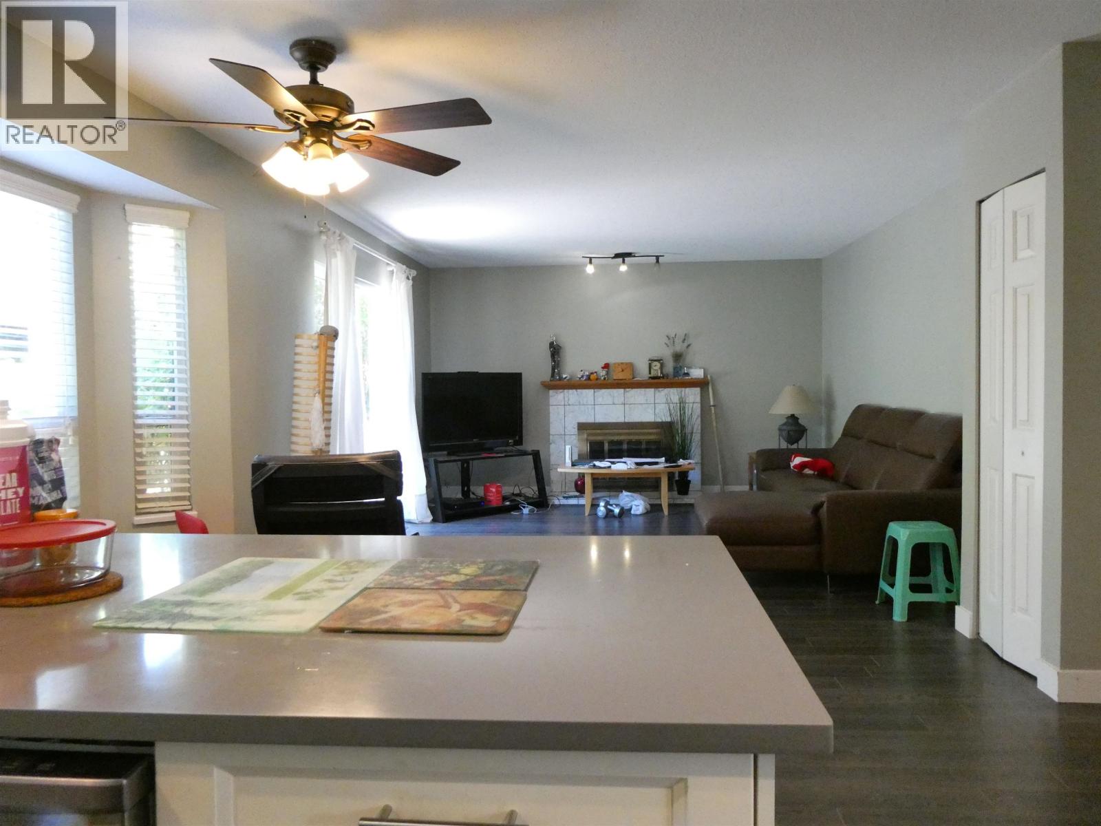 Photo 6 of 8631 Dolphin Court, Richmond BC