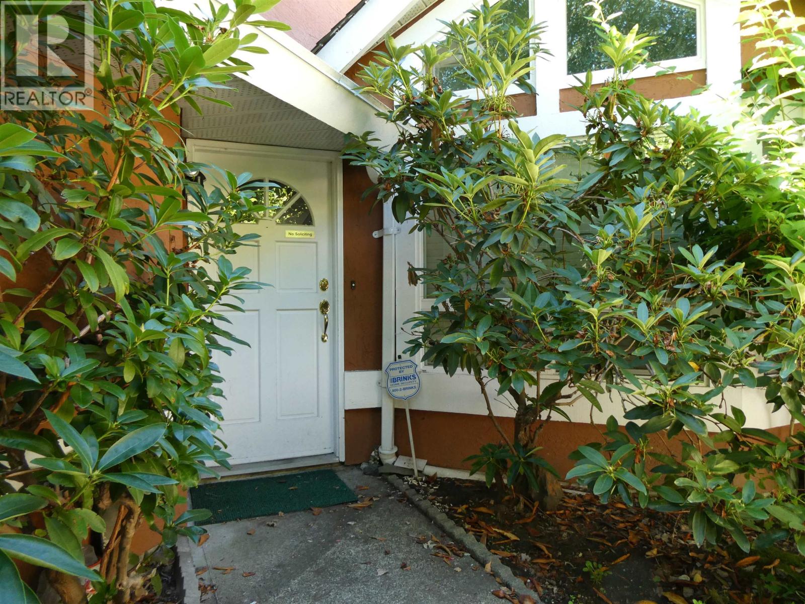 Photo 2 of 8631 Dolphin Court, Richmond BC