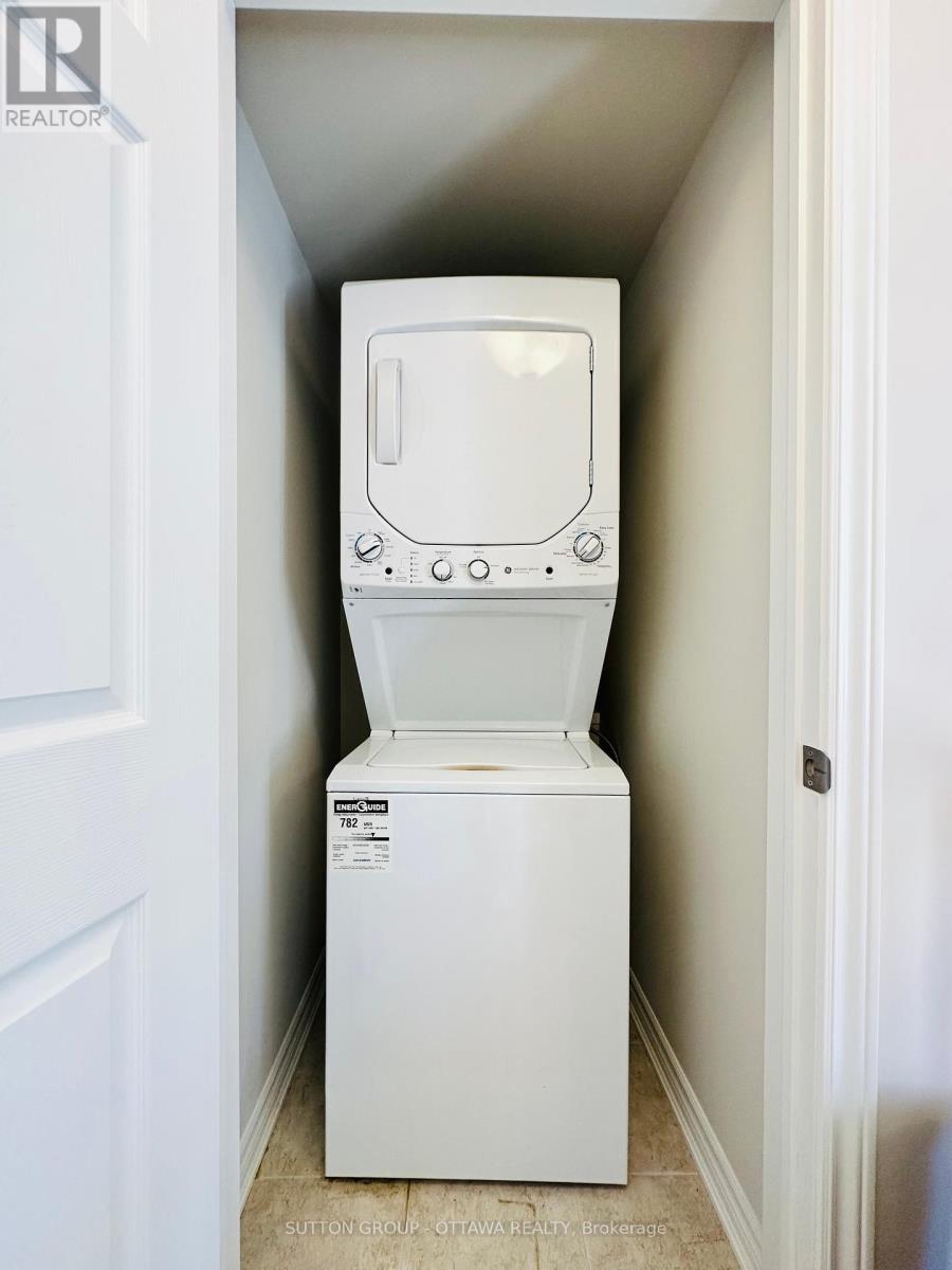 Photo 17 of 826 Mikinak Road, Ottawa ON