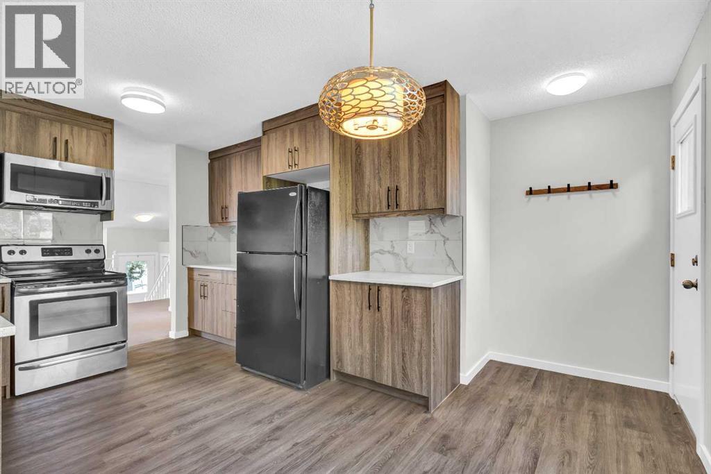 Single Family House 3 Level for Sale in  Shawinigan Drive SW Shawnessy Calgary 